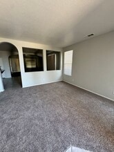 12309 Luna Rd in Victorville, CA - Building Photo - Building Photo