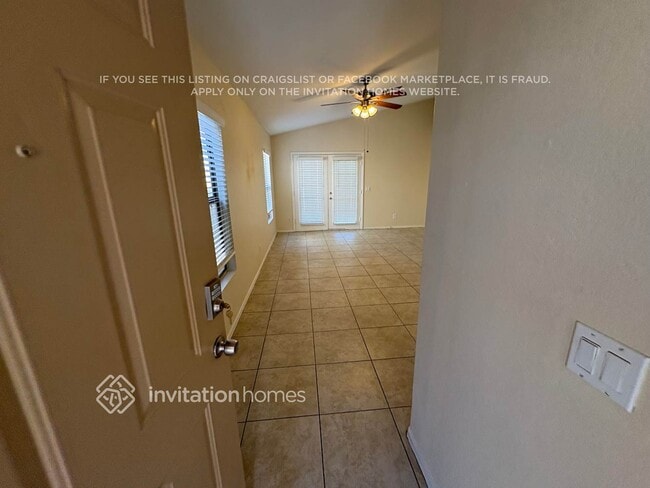 13014 W Hearn Rd in El Mirage, AZ - Building Photo - Building Photo