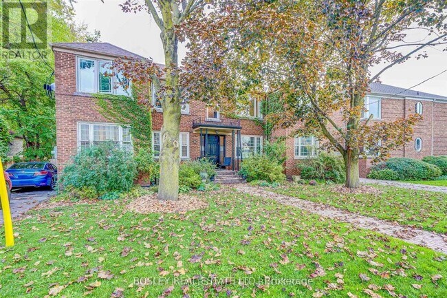 property at 3 Warwick Ave