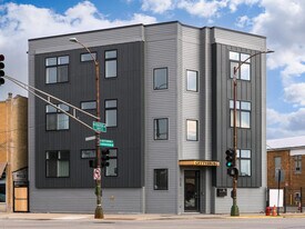 5528 W Gettysburg St in Chicago, IL - Building Photo