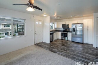 801 Kakala St in Kapolei, HI - Building Photo - Building Photo