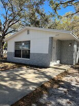 15695 George Blvd in Clearwater, FL - Building Photo