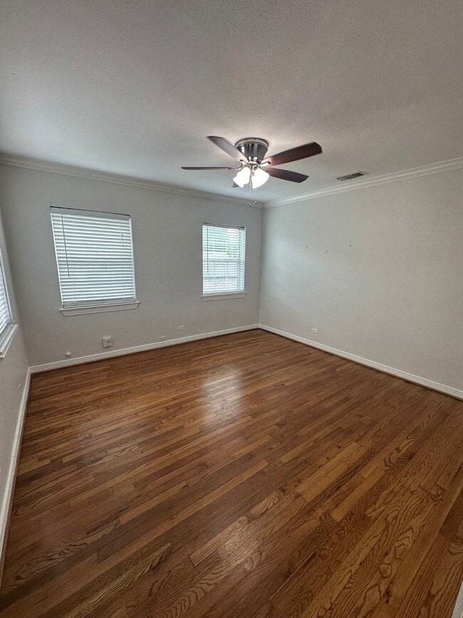 property at 5505 Martel Ave