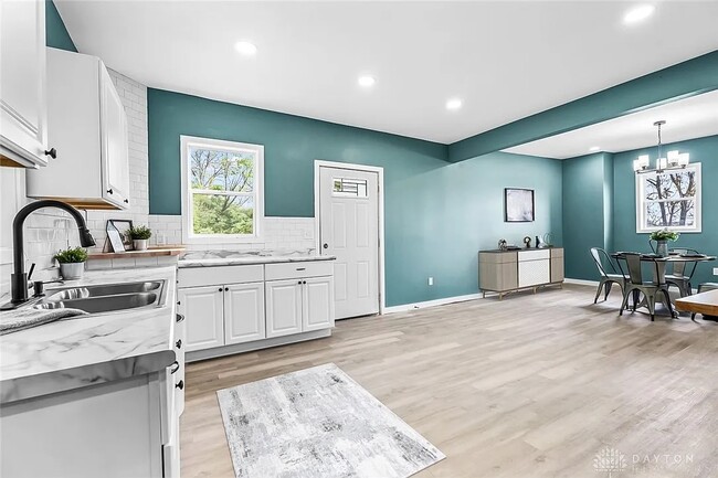 7 N Riverview Ave in Miamisburg, OH - Building Photo - Building Photo