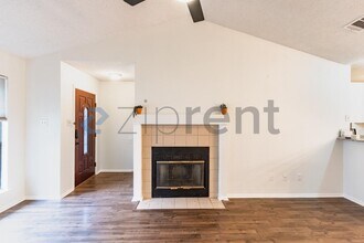12900 Widge Dr in Austin, TX - Building Photo - Building Photo