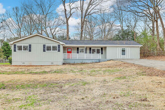 103 Zion Wood Rd in Loganville, GA - Building Photo - Building Photo