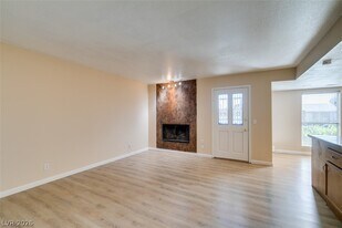 1604 Justin Pl in Henderson, NV - Building Photo