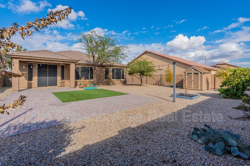 5021 W Desert Ln in Phoenix, AZ - Building Photo