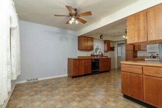 101 W Cypress St in Normal, IL - Building Photo - Building Photo