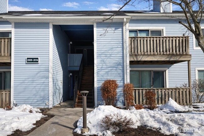property at 2015 Aspen Dr