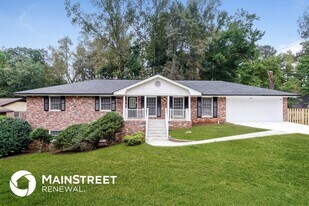 5498 Aucilla Creek Ln in Stone Mountain, GA - Building Photo