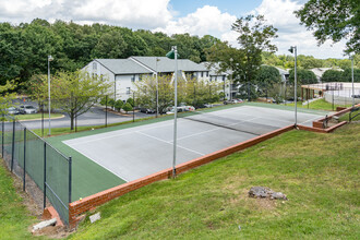 Germantown Garden Apartments in East Ridge, TN - Building Photo - Building Photo