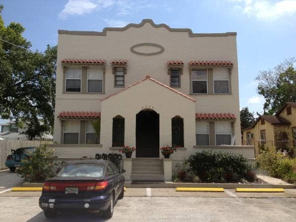 2306 W Fig St in Tampa, FL - Foto de edificio