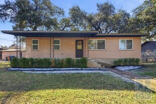 4405 Terrilance Dr in Austin, TX - Building Photo