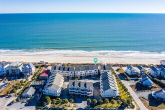 306 Sea Star Cir in Surf City, NC - Building Photo - Building Photo