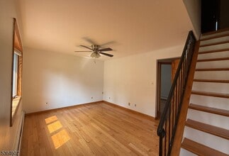 726 Midwood Rd in Ridgewood, NJ - Building Photo - Building Photo