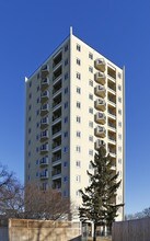 Central Hi-Rise Apartments in St. Paul, MN - Building Photo - Building Photo