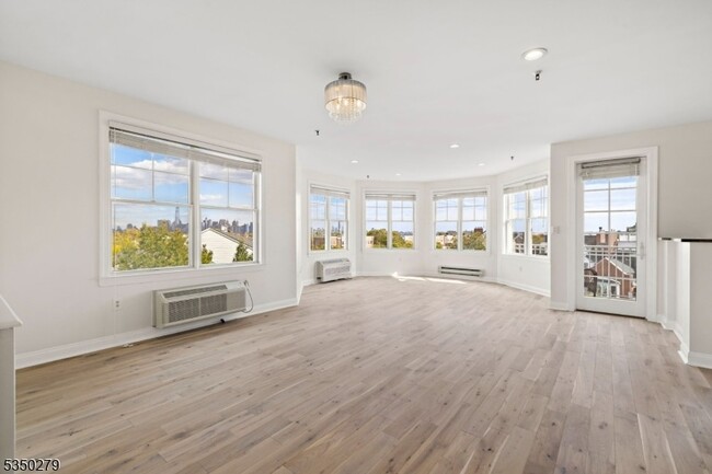 1 Independence Way in Jersey City, NJ - Building Photo - Building Photo