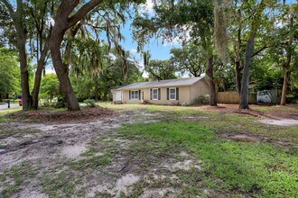 201 Whittington Dr in Savannah, GA - Building Photo - Building Photo