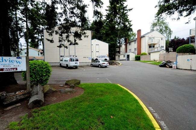 Woodview Apartments