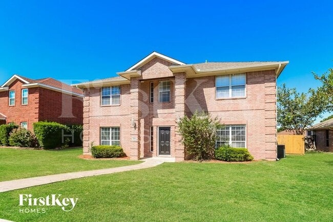 205 Cedar Ridge Dr in Wylie, TX - Foto de edificio - Building Photo