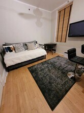 2800 N Pine Grove Ave in Chicago, IL - Building Photo - Building Photo