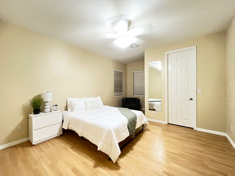 8089 Villa Del Cielo St in Las Vegas, NV - Building Photo