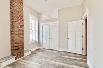 1600 Bardstown Rd, Unit 1958 Bonnycastle in Louisville, KY - Building Photo - Building Photo