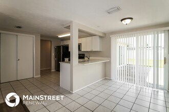 3443 Nixon Rd in Holiday, FL - Foto de edificio - Building Photo