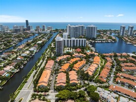 21399 Marina Cove Cir in Aventura, FL - Building Photo - Building Photo