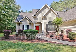 69 Meadows Creek Ln in Senoia, GA - Building Photo - Building Photo