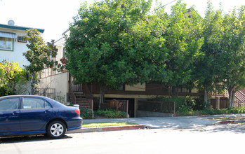 914 N Louise St in Glendale, CA - Building Photo - Building Photo