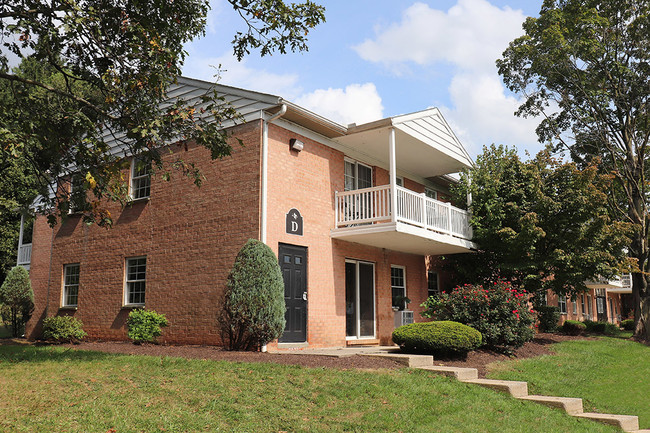 The Villages of Lancaster Green in Lancaster, PA - Foto de edificio - Building Photo