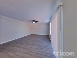 5234 Waterton Lakes Dr in Indianapolis, IN - Building Photo - Building Photo