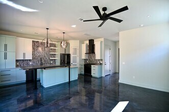 514 Powell Cir in Austin, TX - Building Photo - Building Photo