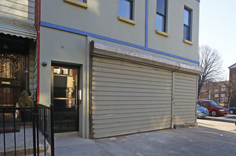 222 Palmetto St in Brooklyn, NY - Building Photo - Building Photo