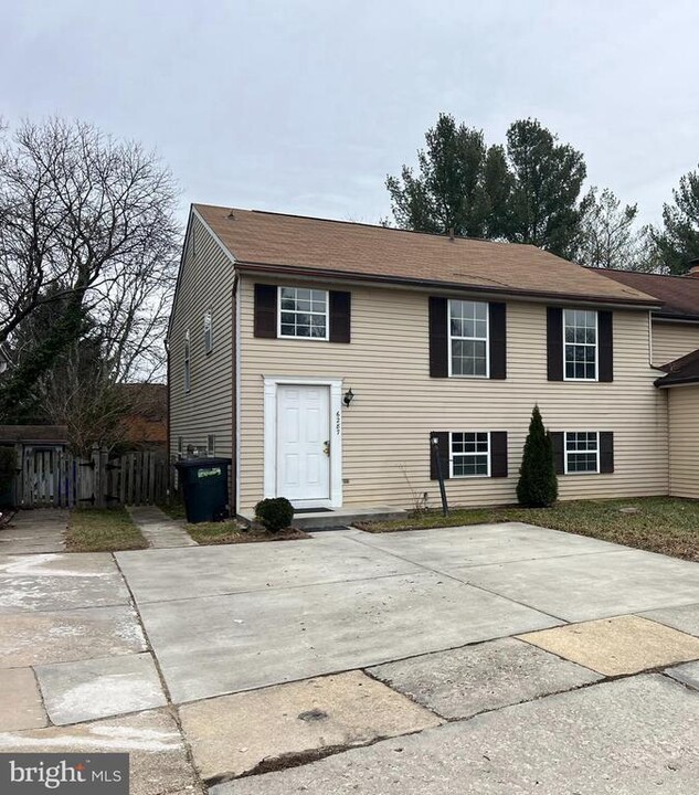 6287 Blue Dart Pl in Columbia, MD - Building Photo