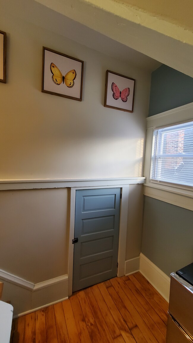 1606 E 85th St, Unit Up furnished/weekly rate in Cleveland, OH - Building Photo - Building Photo