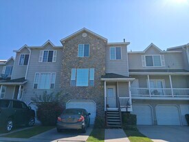 609 N Seven Peaks Blvd in Provo, UT - Building Photo