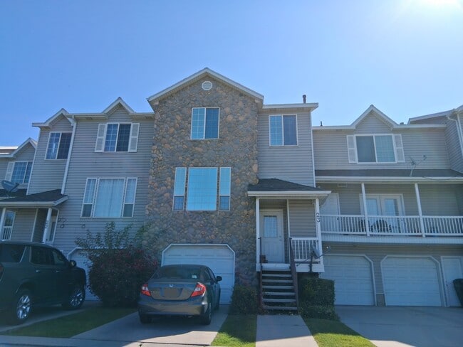 property at 609 N Seven Peaks Blvd