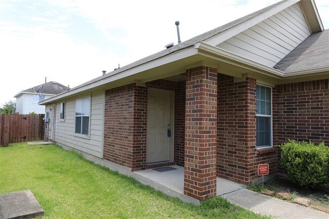 property at 14430 Hamilton Grove Ln