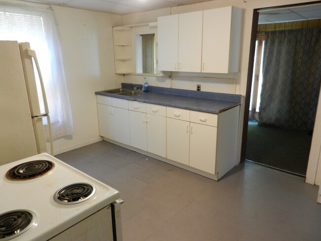 property at 1730 Willow Ave