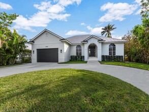 1500 Curlew Ave in Naples, FL - Building Photo - Building Photo