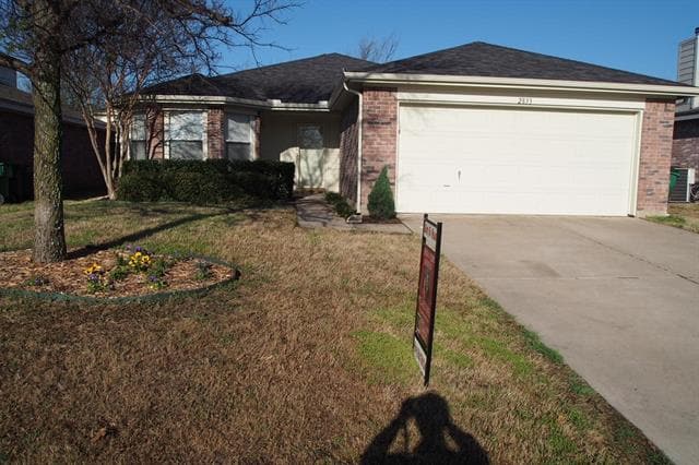 property at 2833 Mesa Valley Dr