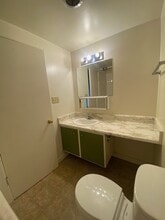 951 Cedar St in Campbell River, BC - Building Photo - Building Photo