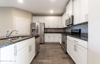 146 Castro Ct in Saint Johns, FL - Building Photo - Building Photo
