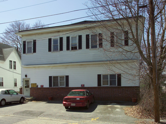 7 Lawrence St in Taunton, MA - Building Photo - Building Photo