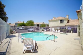 733 Anne Ln in Henderson, NV - Building Photo - Building Photo