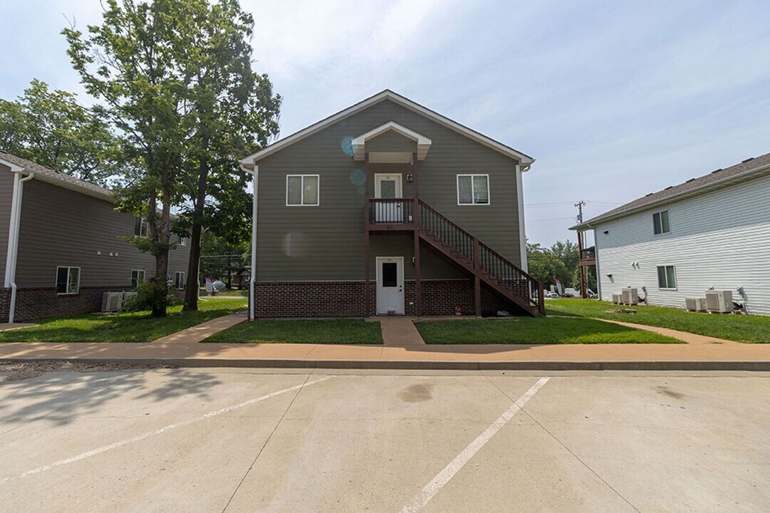 1411 Paris Rd-Unit -Unit #101 in Columbia, MO - Building Photo
