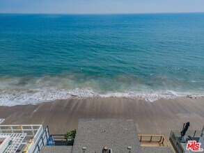 25154 Malibu Rd in Malibu, CA - Building Photo - Building Photo